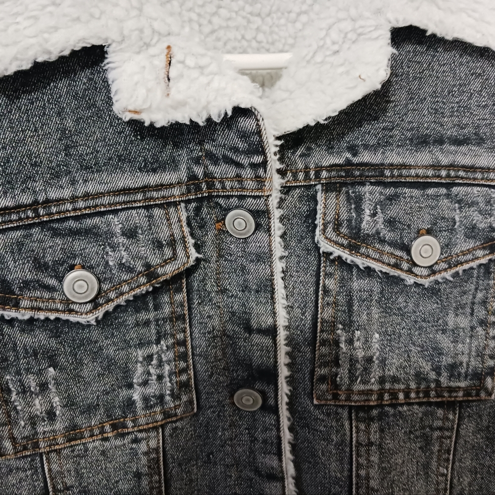 Women's L O V E R I C H E Insulated Button-Up Den… - image 4